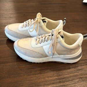 Shi shop Serafina lace up sneakers leather sz9